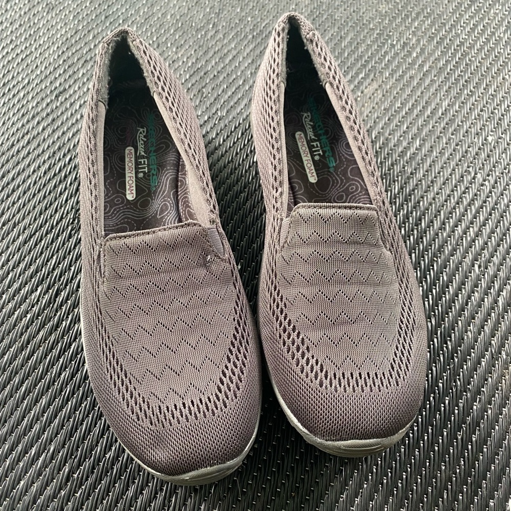 Grey Skechers Relaxed Fit Slide On Athletic Shoes size 9